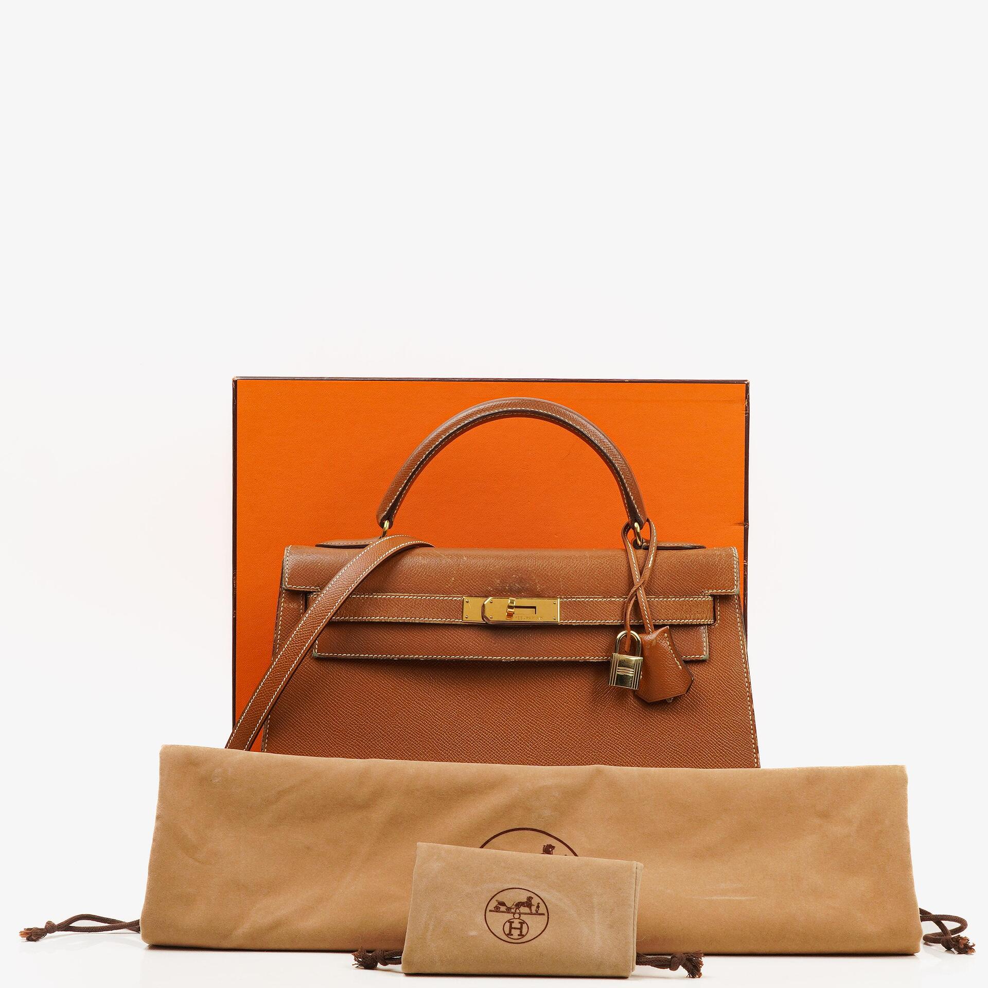 Hermes Kelly 32 Sellier Vintage Gold Courchevel Leather With Gold Hardware, 1998