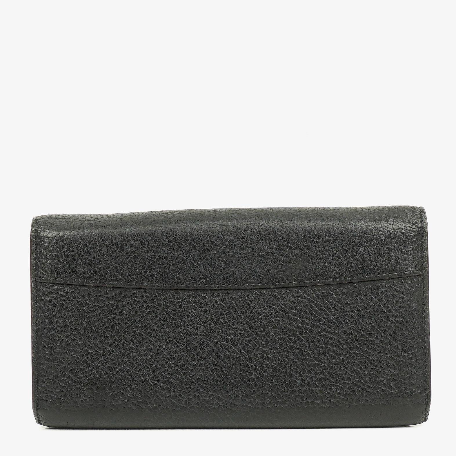 Louis Vuitton Capucines Taurillon Wallet
