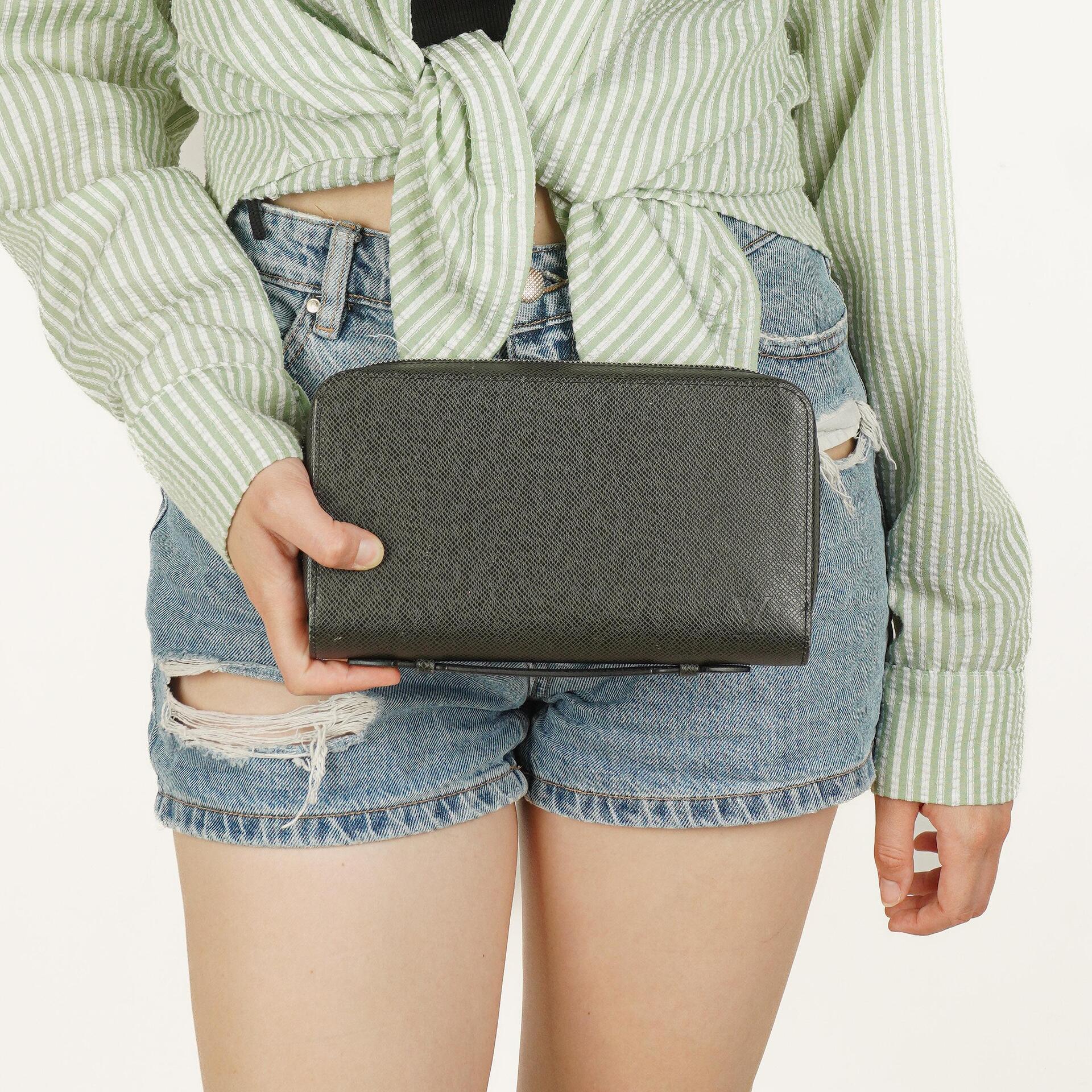 Louis Vuitton Glacier Taiga Leather Zippy XL Wallet
