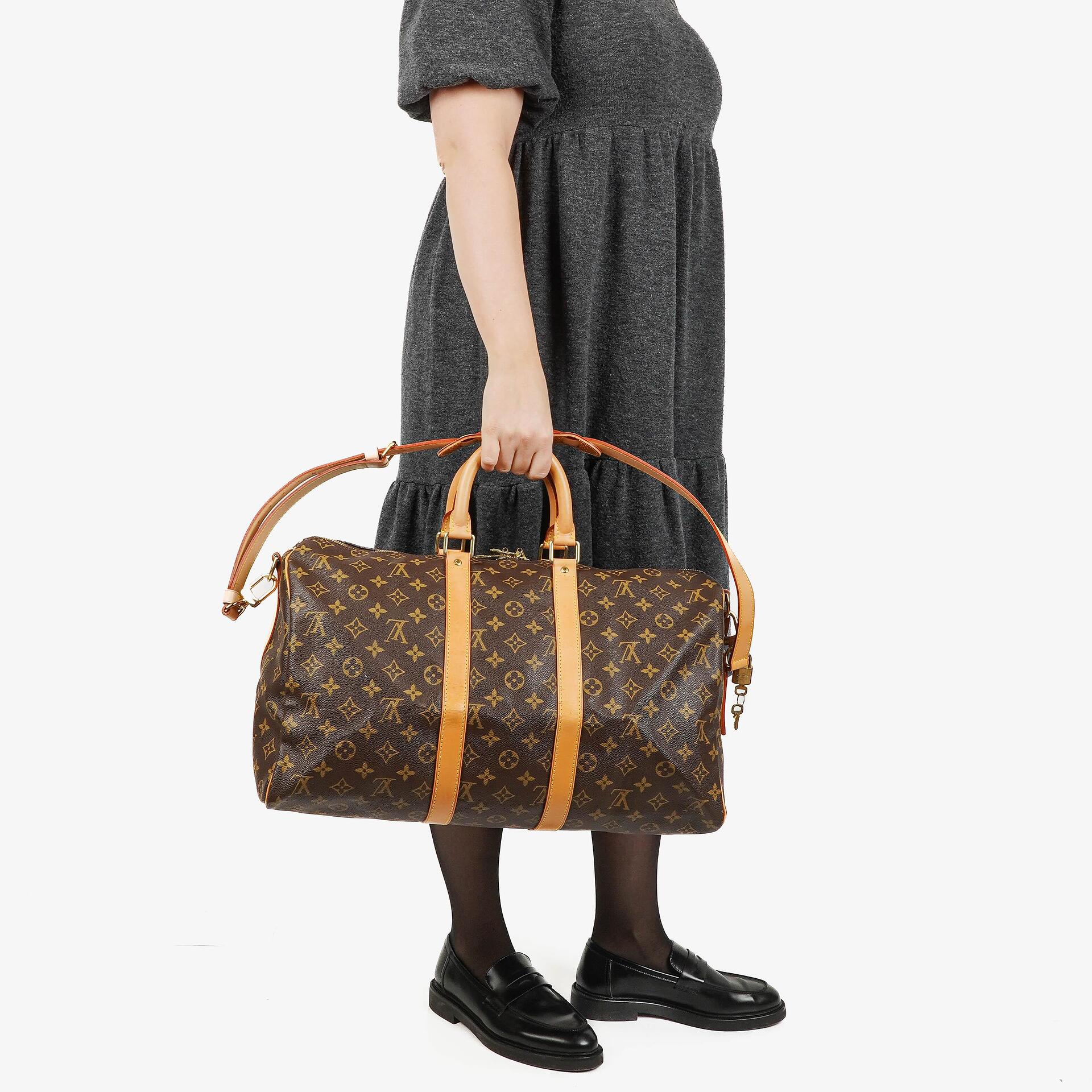 Louis Vuitton Keepall 45 Bandoulière Travel Bag in Monogram Canvas