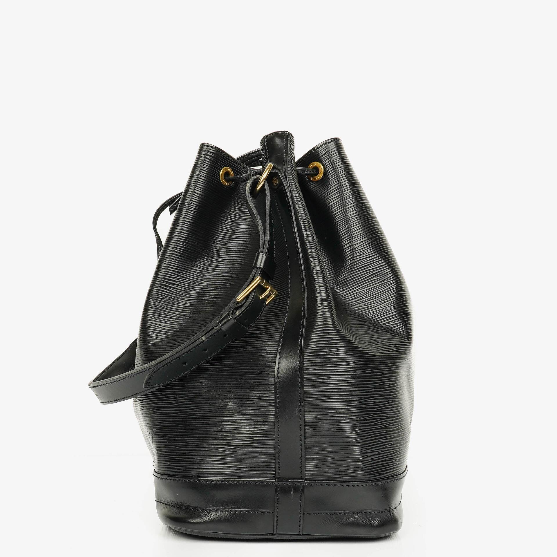 Louis Vuitton Noe GM Black EPI Leather Shoulder Bag