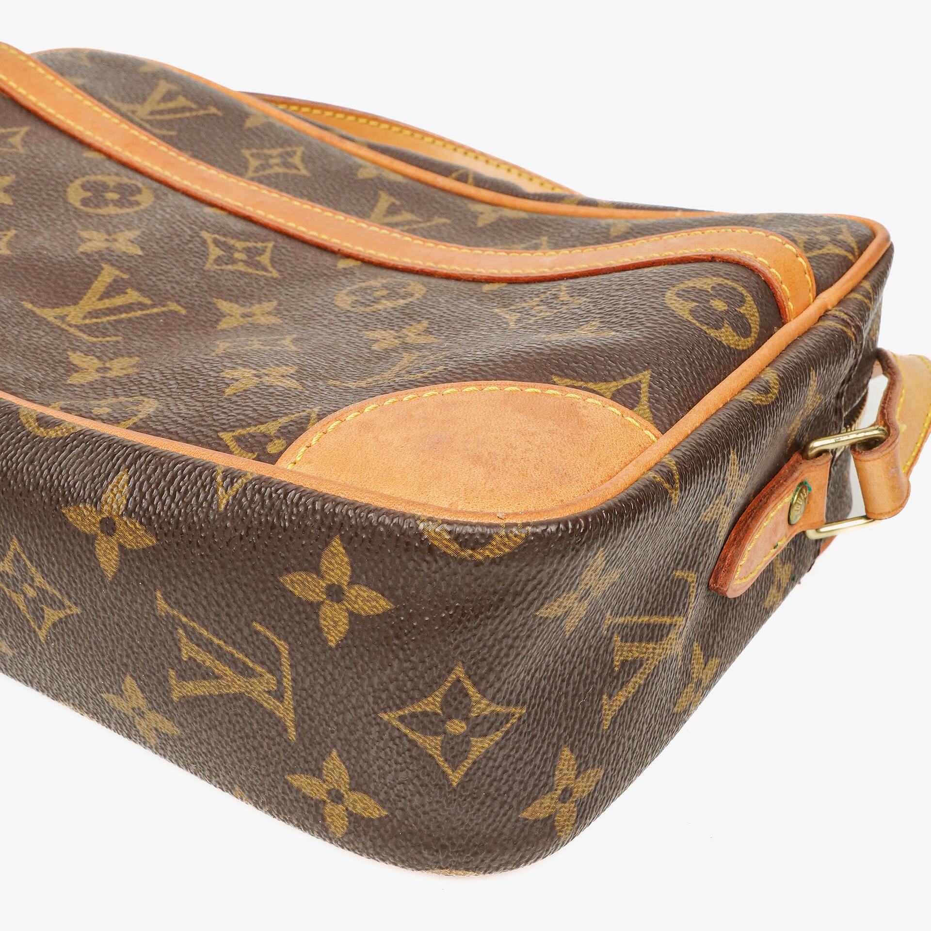 Louis Vuitton Trocadero 27 Monogram Canvas Bag