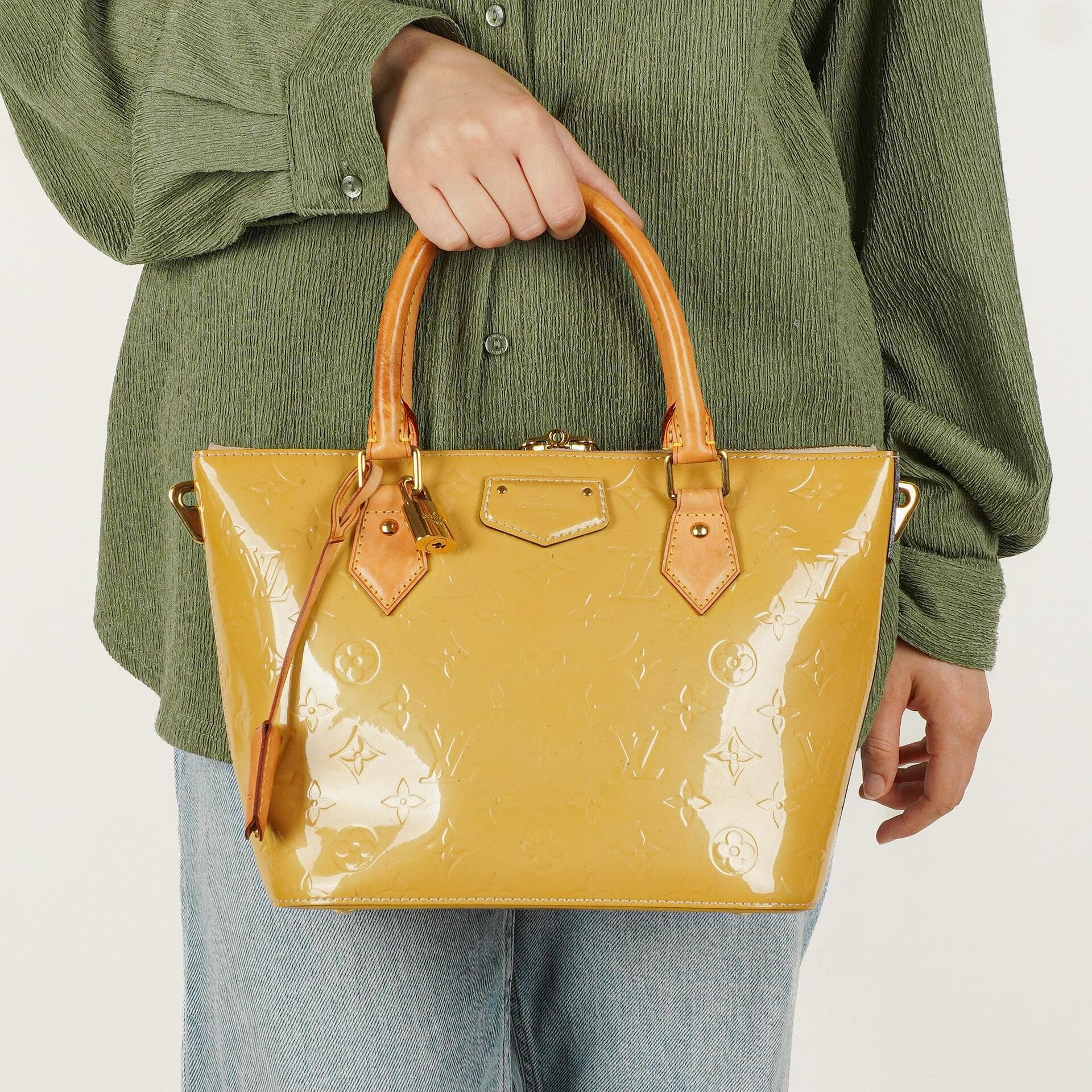 Louis Vuitton Vernis Montebello PM Handag