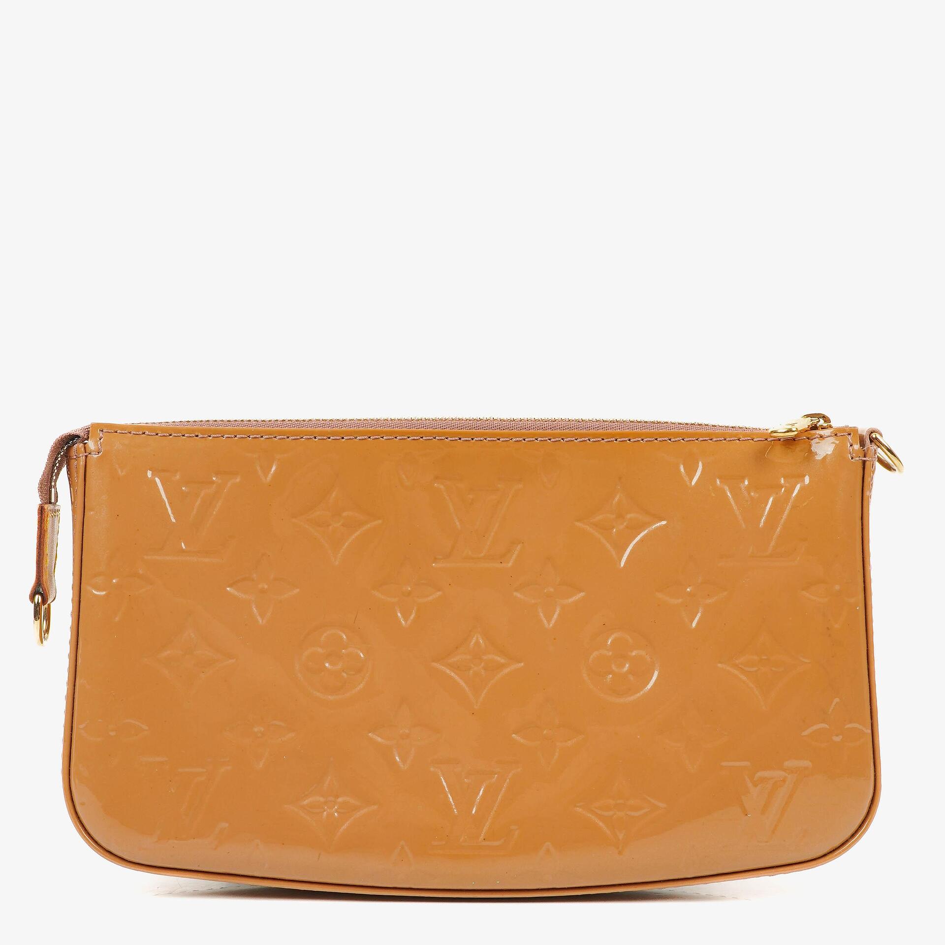 Louis Vuitton Vernis Pochette Accessories NM Rose Velours