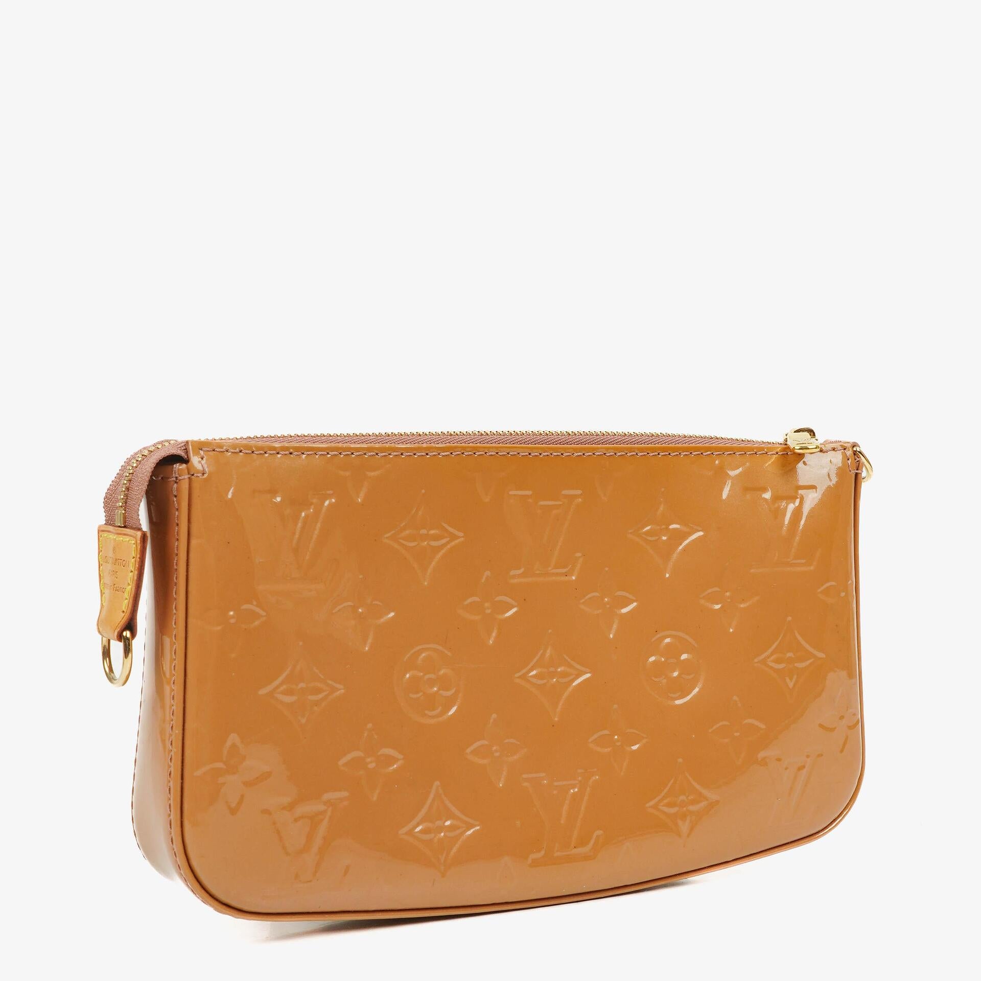 Louis Vuitton Vernis Pochette Accessories NM Rose Velours