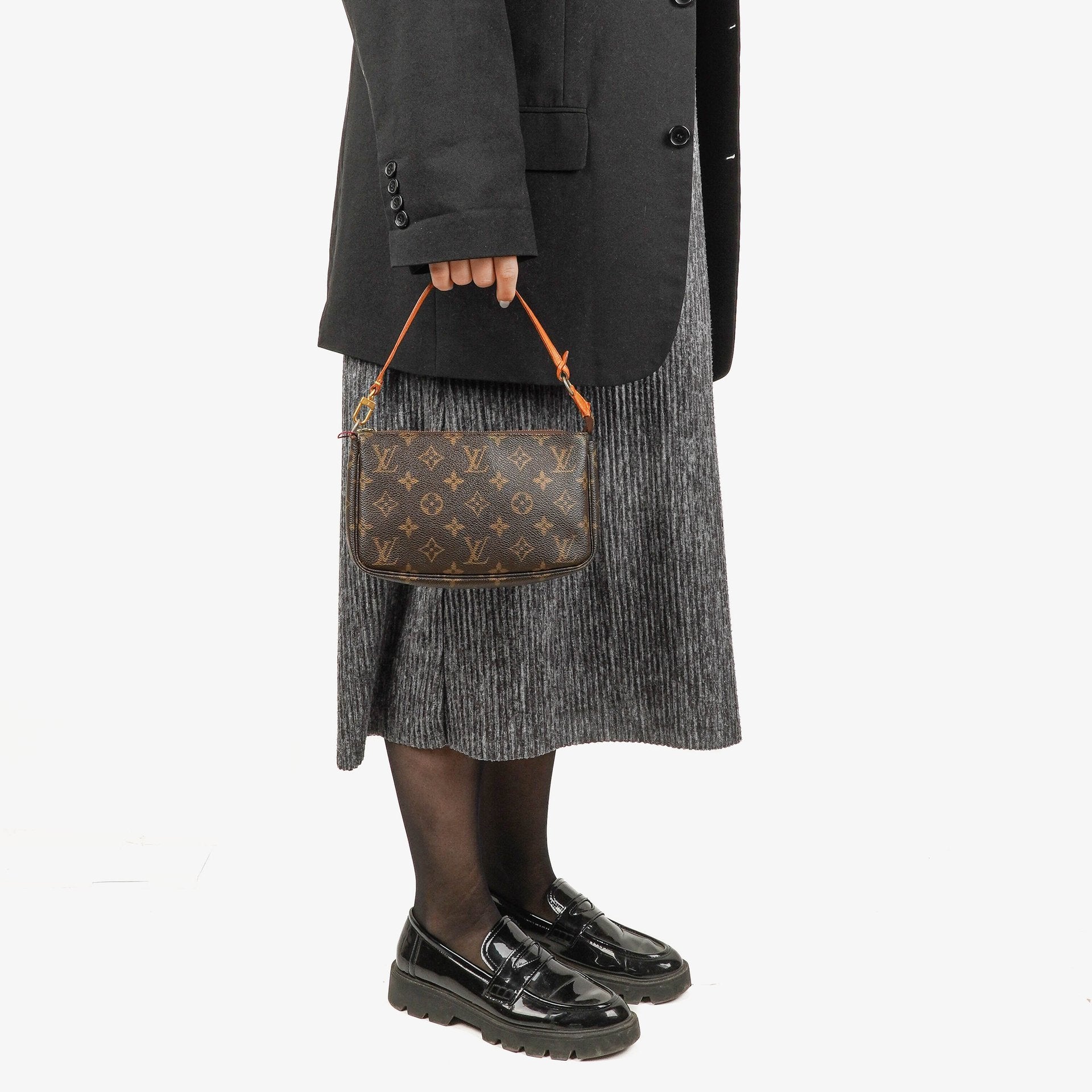 Pochette Accessoires Louis Vuitton Monogram Canvas Clutch Bag