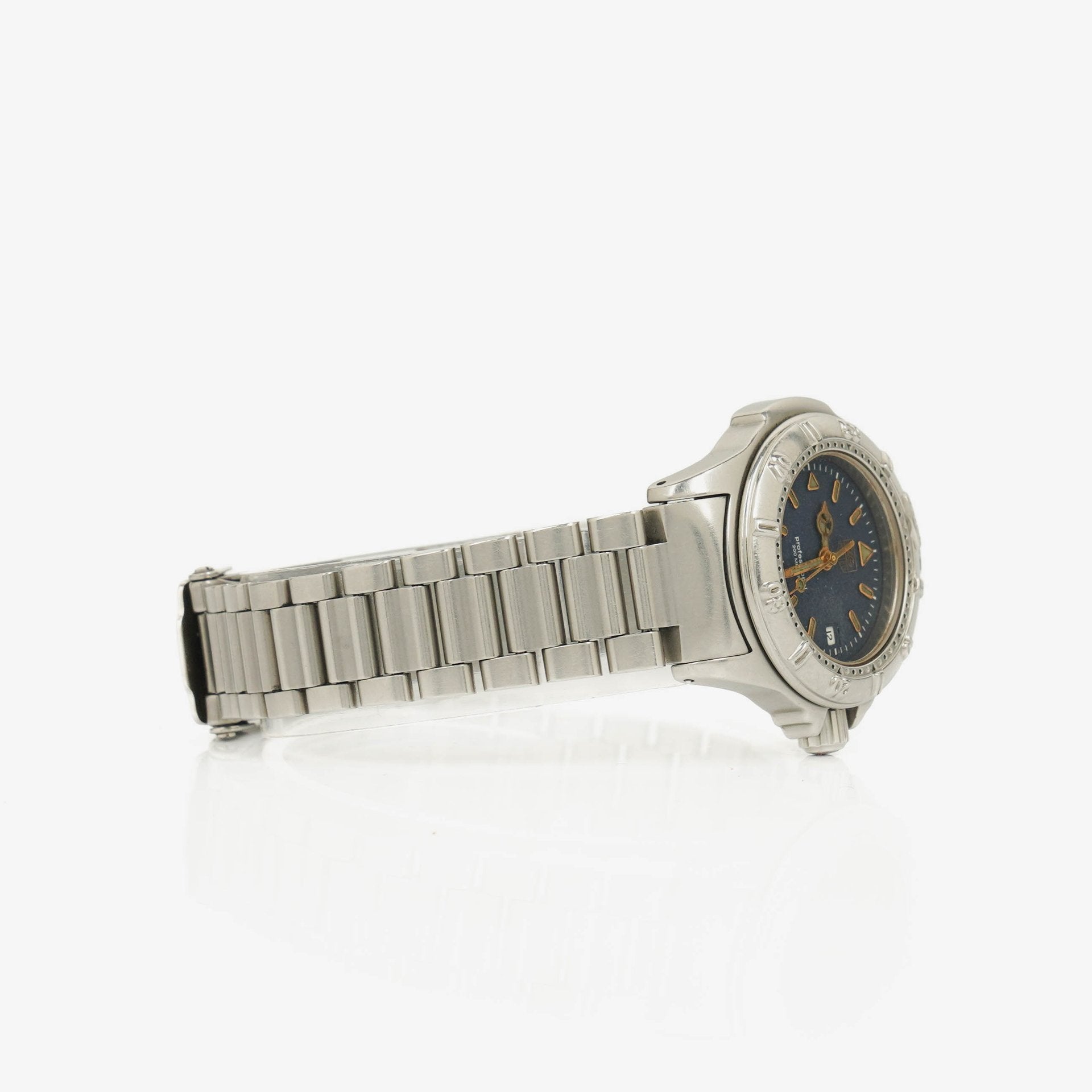 TAG Heuer Professional Quartz Stainless Steel 4000 Series Wristwatch
