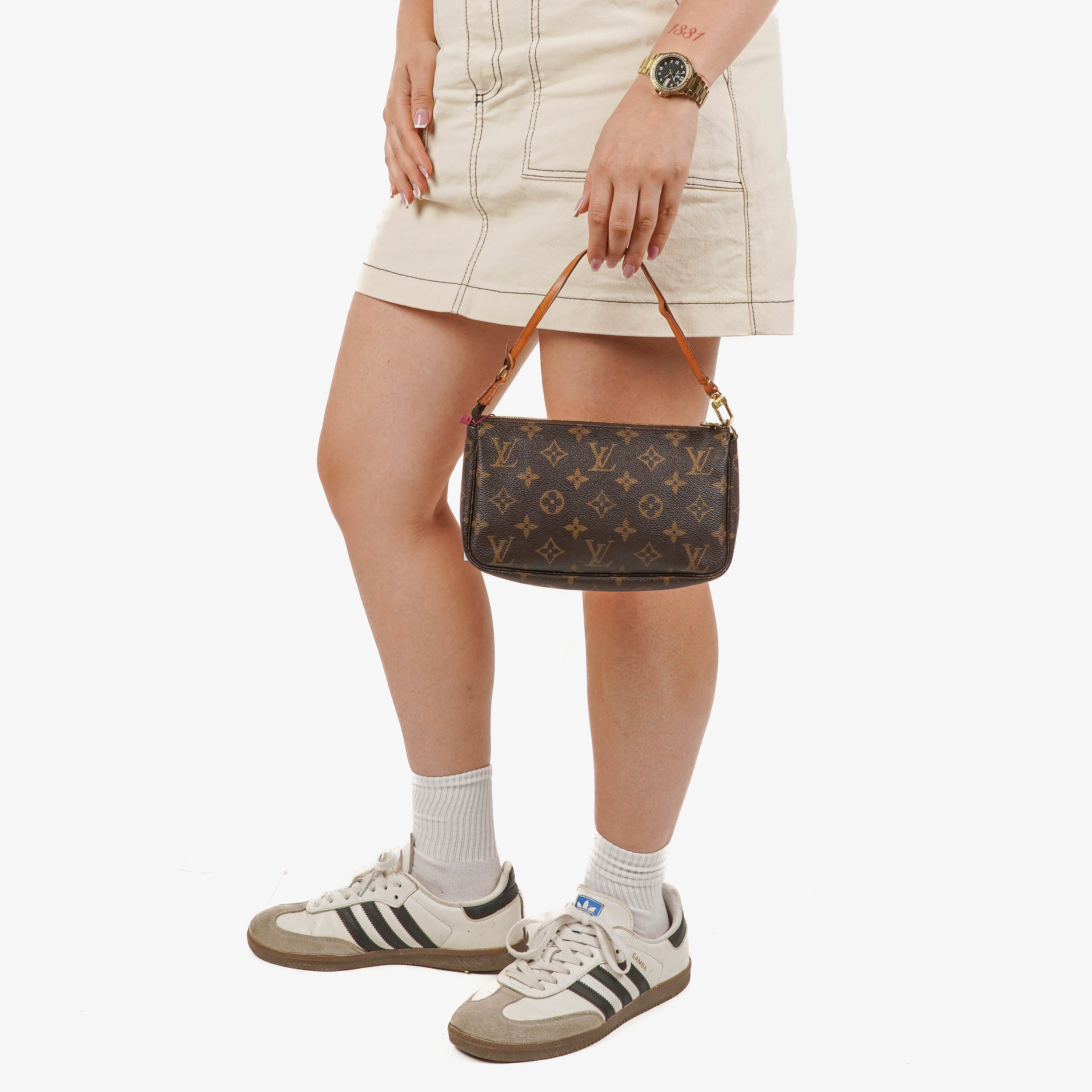 Louis Vuitton Pochette Accessoires Monogram Canvas Clutch Handbag