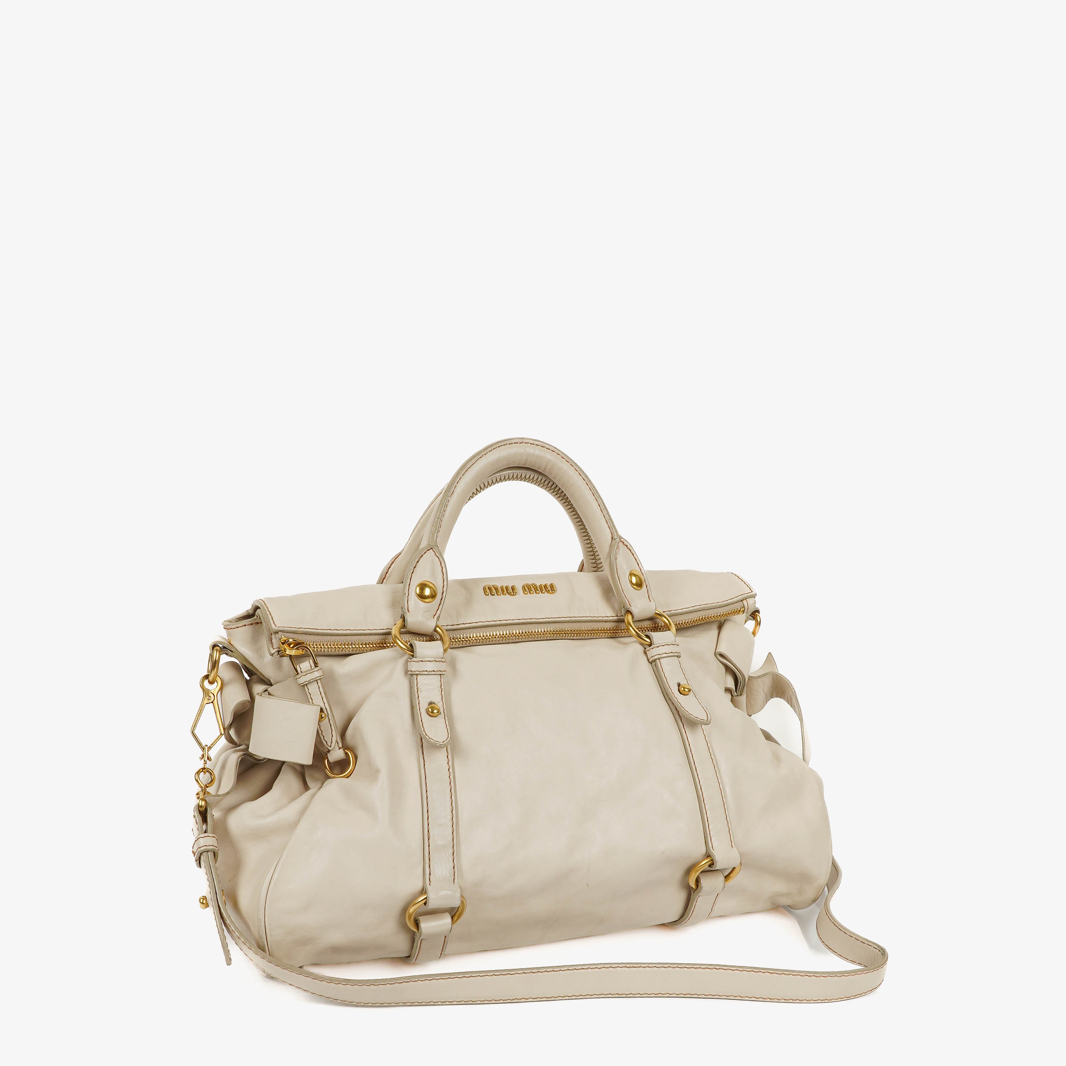 Miu Miu Borsa a Mano Vitello Lux con Fiocco Talco