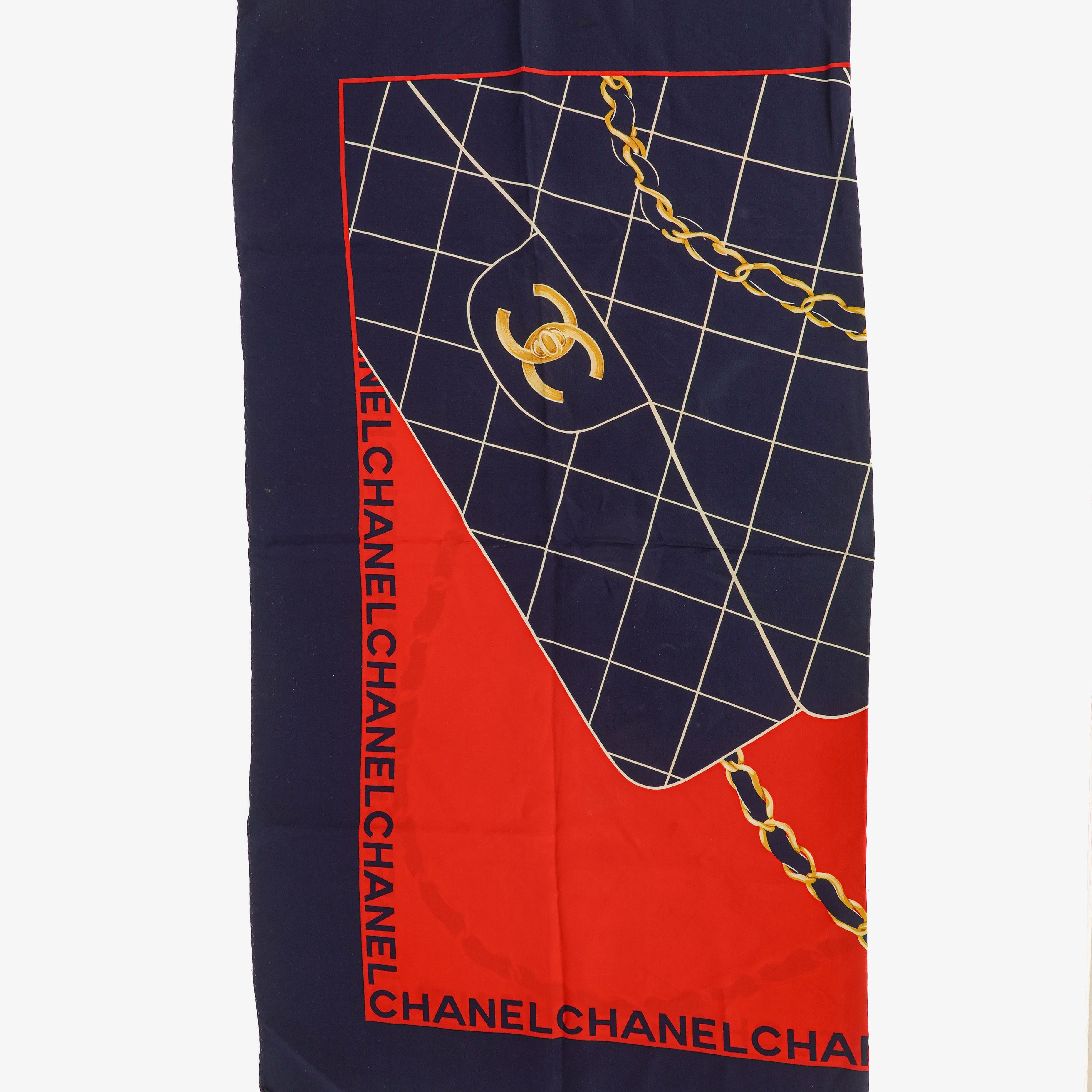 Foulard motif chaîne de sac Chanel en rouge et marine&nbsp;