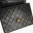 Chanel Liten Classic Enkel Flikväska Svart Quiltad Lammnappa med 24K Guldpläterad Metall