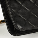 Chanel Liten Classic Enkel Flikväska Svart Quiltad Lammnappa med 24K Guldpläterad Metall