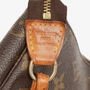 Louis Vuitton Pochette Accessoires Monogram Canvas Clutch Handbag