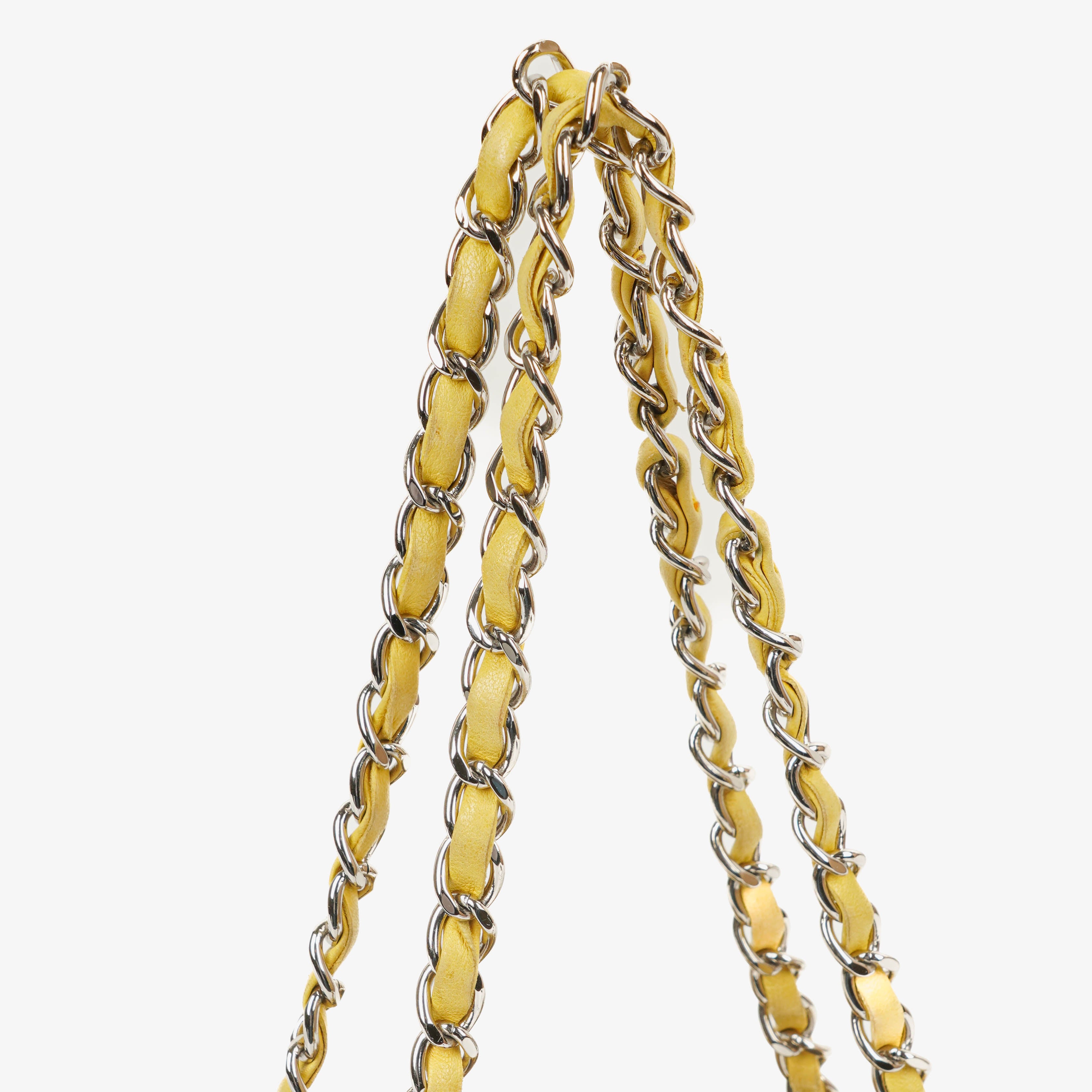 Chanel Gelbe Lammleder Bucket Bag Mit Kontrastnähten Und Kordelzug, 2005-2006