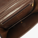 Sac à rabat complet classique Chanel en agneau matelassé marron avec ferrures plaquées or 24 carats