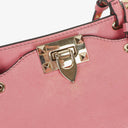 Sac cabas trapèze petit Valentino Garavani Rockstud en cuir rose