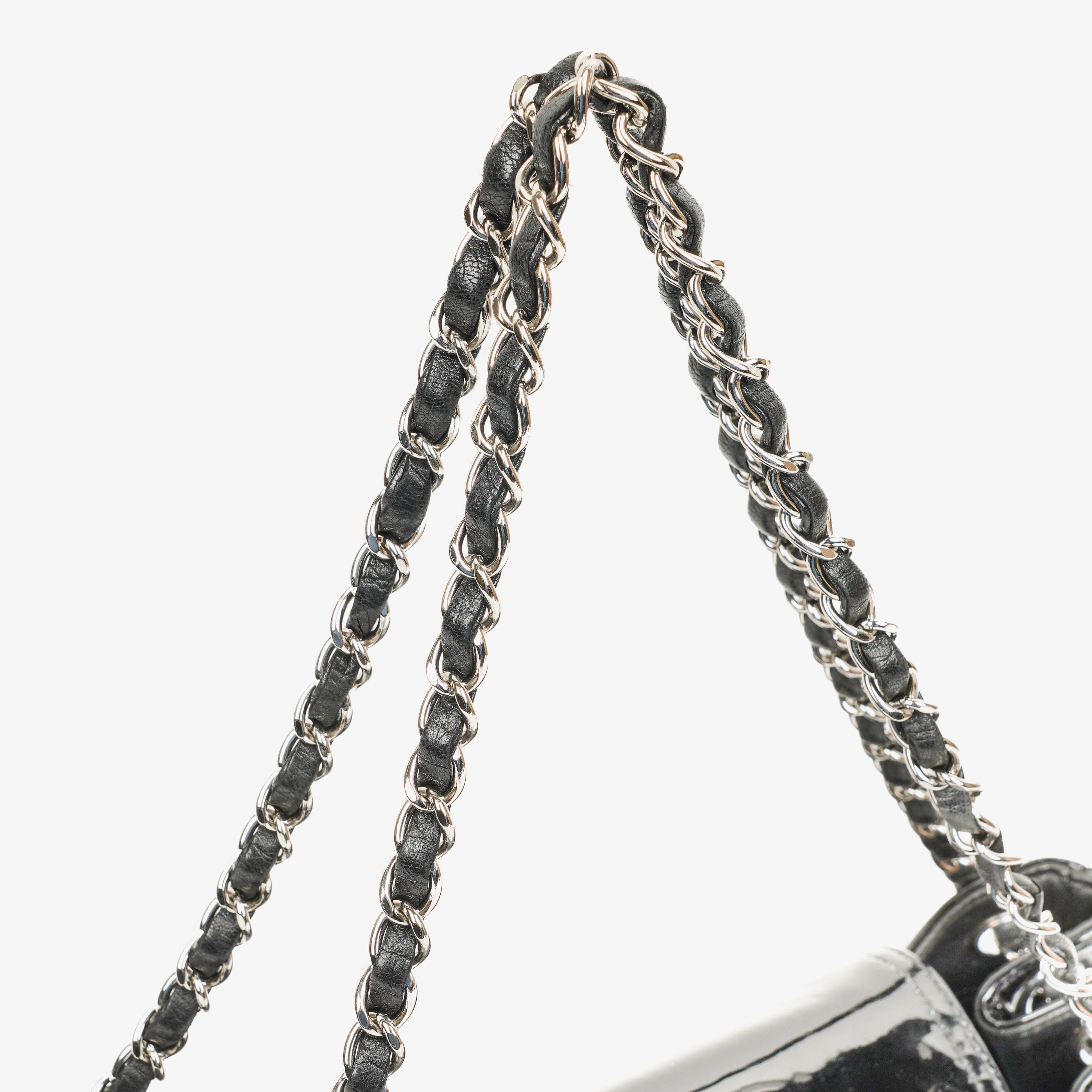 Chanel Reissue Akkordeon Schwarze gesteppte Lackleder Flap Tasche