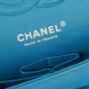Sac double rabat moyen classique Chanel en cuir verni matelassé bleu avec ferrures argentées