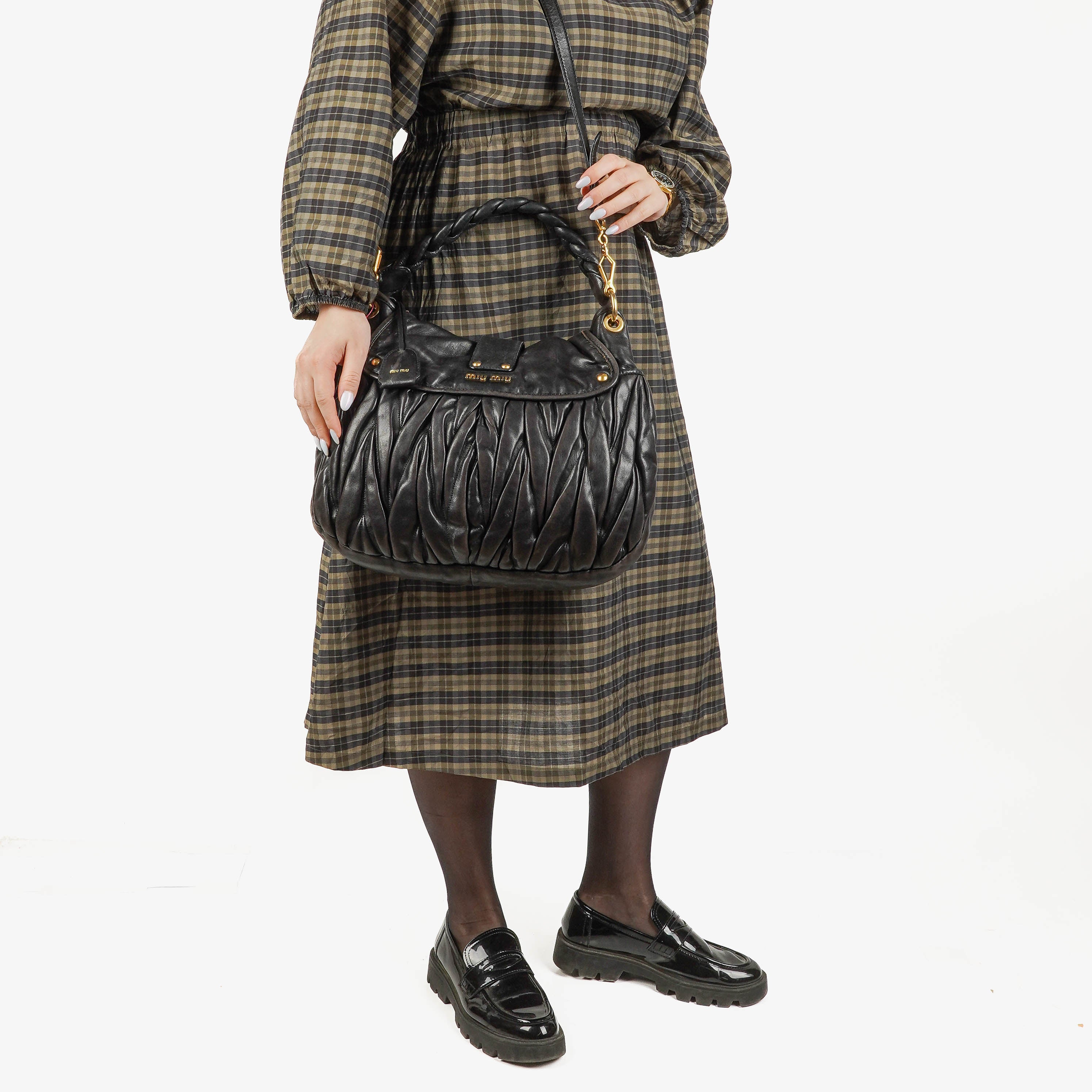Sac Hobo Miu Miu Coffer Matelassé en cuir noir