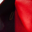 Sac classique vintage Chanel Medium Double Flap en cuir d'agneau matelassé rouge avec ferrures plaquées or 24 carats