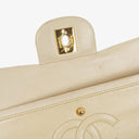 Sac Double Rabat Classique Moyen Vintage Chanel en Agneau Matelassé avec Ferrures Plaquées Or 24K
