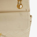 Sac Double Rabat Classique Moyen Vintage Chanel en Agneau Matelassé avec Ferrures Plaquées Or 24K
