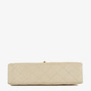 Sac Double Rabat Classique Moyen Vintage Chanel en Agneau Matelassé avec Ferrures Plaquées Or 24K