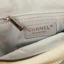 Sac hobo Paris-Biarritz argent et crème Chanel