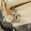 Sac hobo Paris-Biarritz argent et crème Chanel