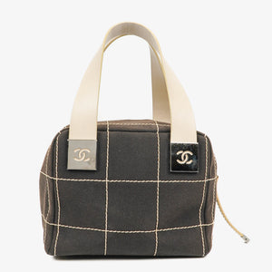 Chanel Boston bag in chocolate-stitched canvas, brown