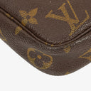Louis Vuitton Pochette Accessoires Monogram Canvas Kuvertväska