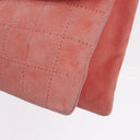 Sac à rabat Mademoiselle Chanel en daim rose chocolat