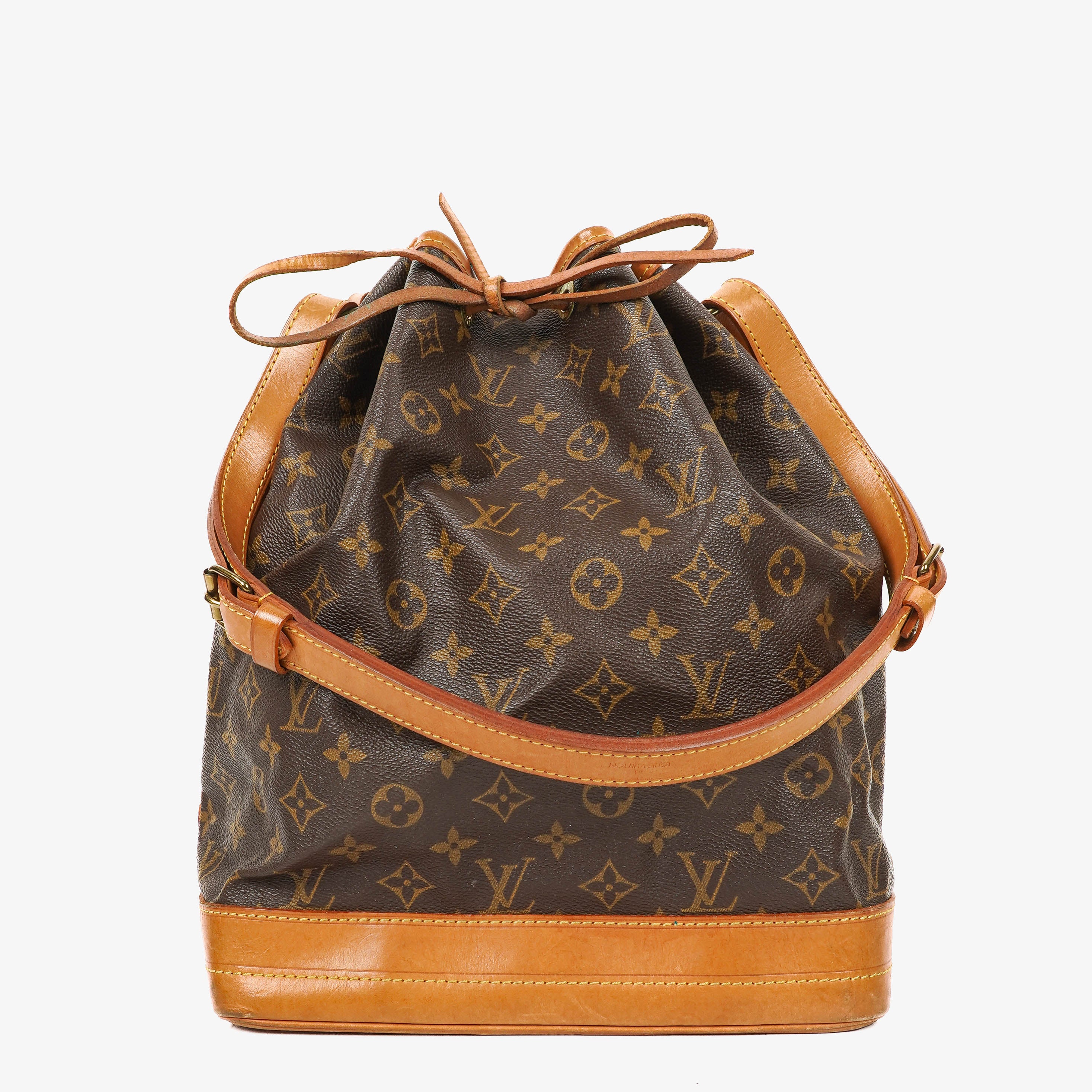 Louis Vuitton Noe Grande GM Monogram Canvas Shoulder Bag