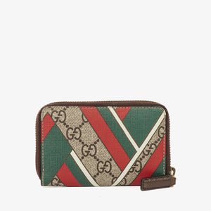 Gucci GG Supreme Chevron Wallet