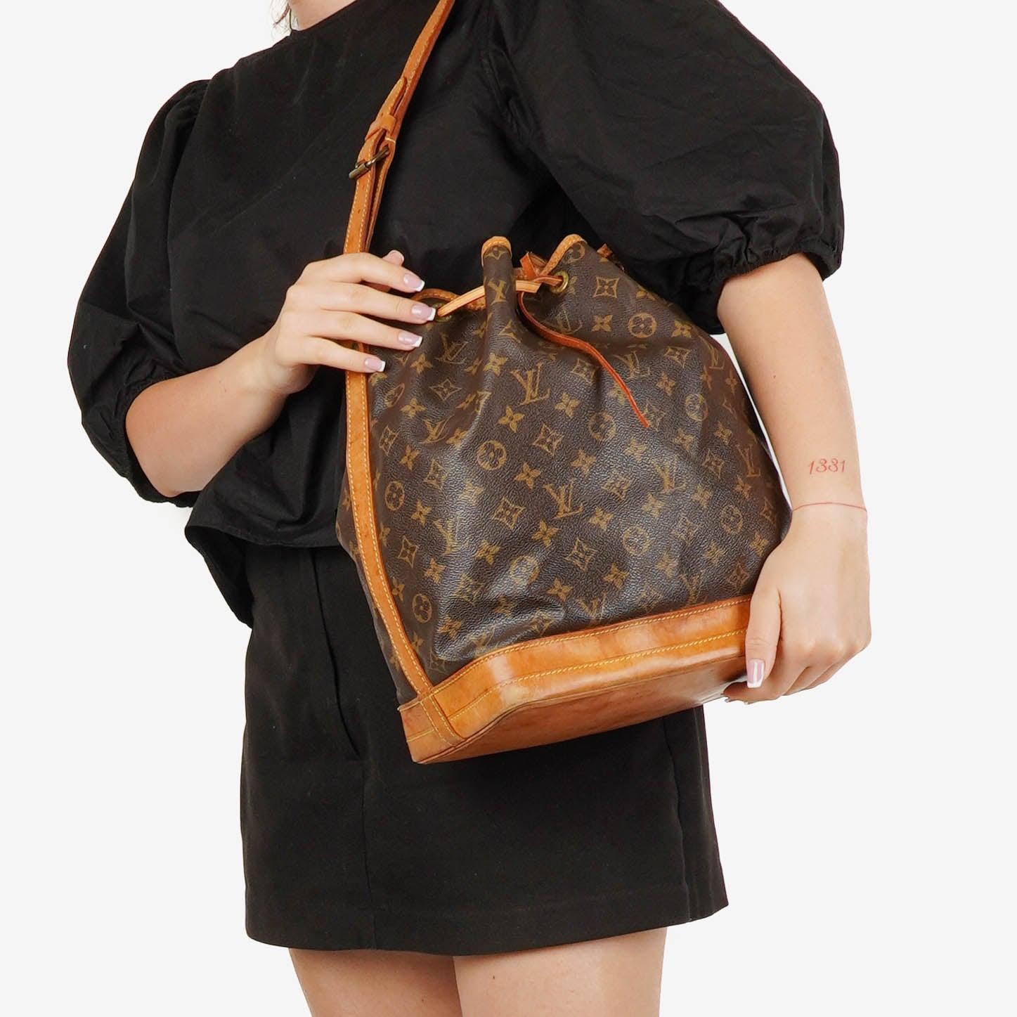 Louis Vuitton Noe GM Monogram Canvas Shoulder Bag
