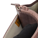 Portefeuille sur chaîne (WOC) 2.55 Reissue en cuir de veau métallisé vieilli matelassé violet Chanel