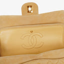 Chanel Medium Classic Vintage Double Flap-väska Beige Mocka 24K Guldpläterad Metall