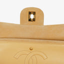 Chanel Medium Classic Vintage Double Flap-väska Beige Mocka 24K Guldpläterad Metall