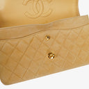Chanel Medium Classic Vintage Double Flap-väska Beige Mocka 24K Guldpläterad Metall