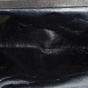 Pochette Chanel en Cuir Métallique Noir Craquelé avec Fermoir Cadre