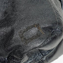 Pochette Chanel en Cuir Métallique Noir Craquelé avec Fermoir Cadre