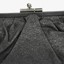 Pochette Chanel en Cuir Métallique Noir Craquelé avec Fermoir Cadre