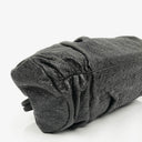 Pochette Chanel en Cuir Métallique Noir Craquelé avec Fermoir Cadre