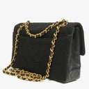 Sac à rabat unique vintage Chanel Medium Classic en agneau matelassé et jersey avec ferrures plaquées or 24K