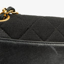 Sac à rabat unique vintage Chanel Medium Classic en agneau matelassé et jersey avec ferrures plaquées or 24K