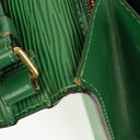 Pochette Sellier Dragonne Louis Vuitton en cuir Epi vert
