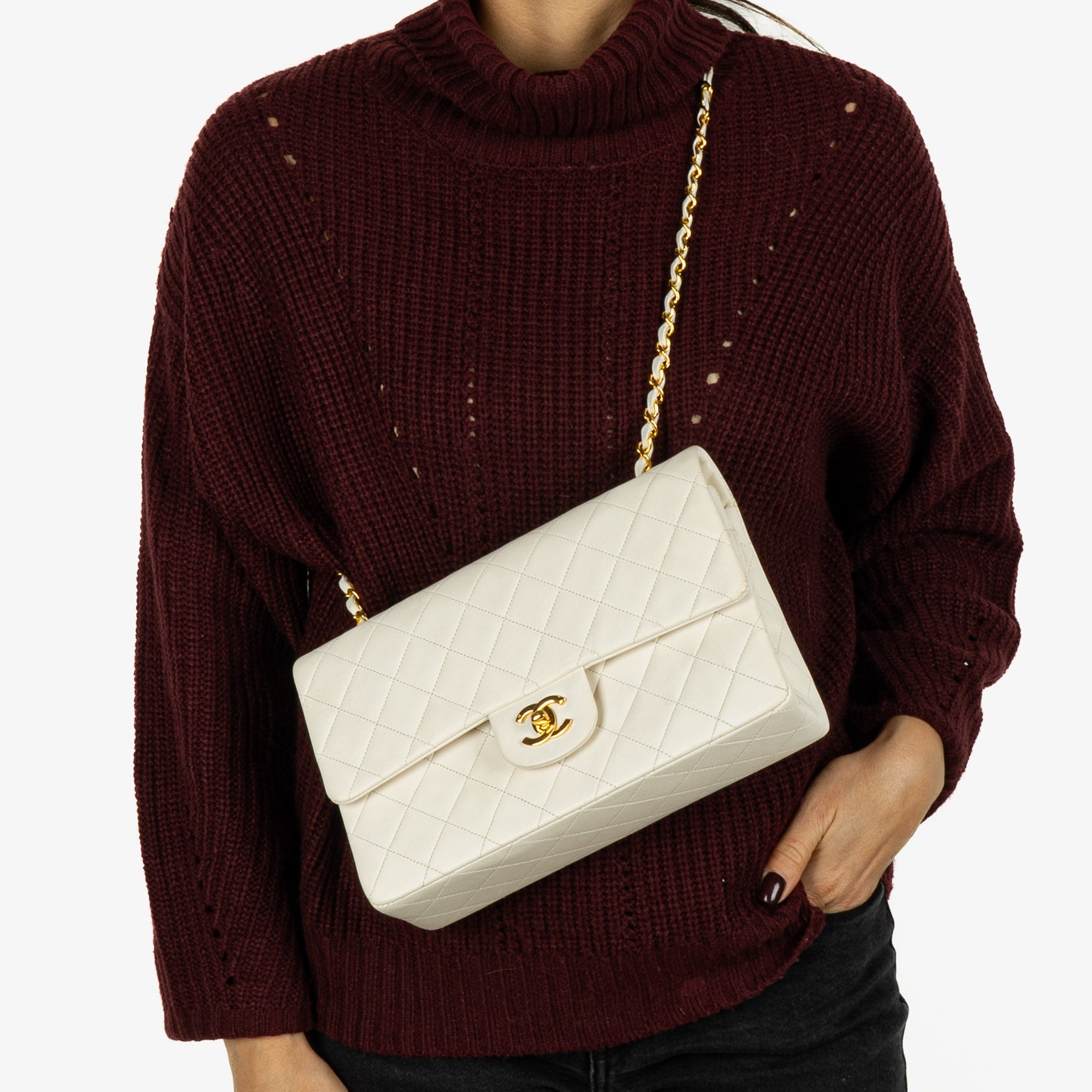 Chanel Medium Classic Vintage Double Flap Bag In White Quilted Lambskin And 24K Gold-Plated Hardware