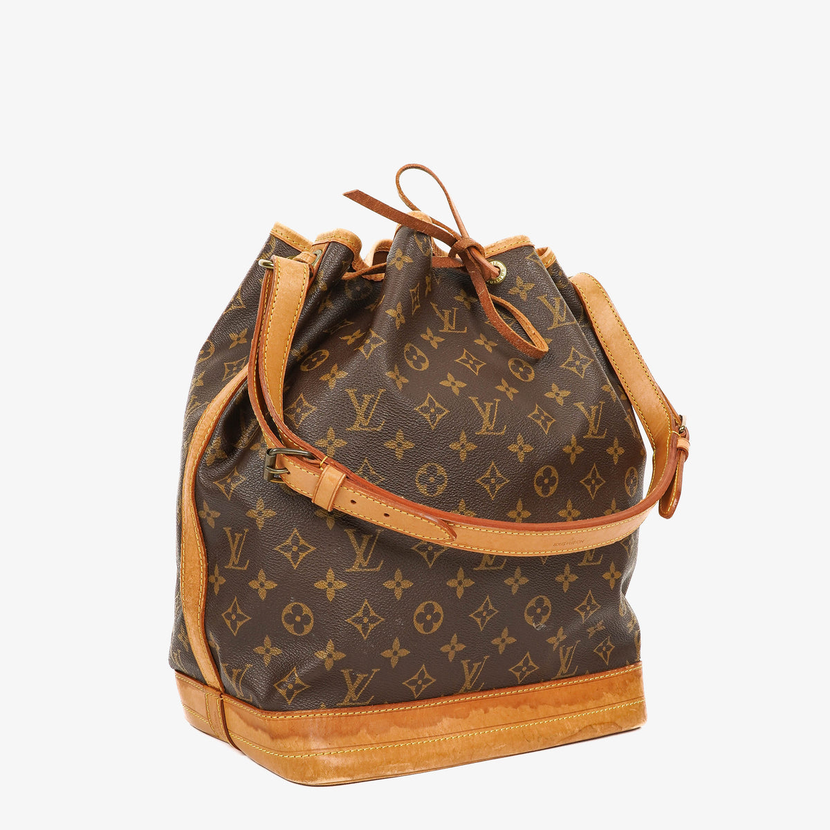 Louis Vuitton Noe Grande GM Monogram Canvas Shoulder Bag