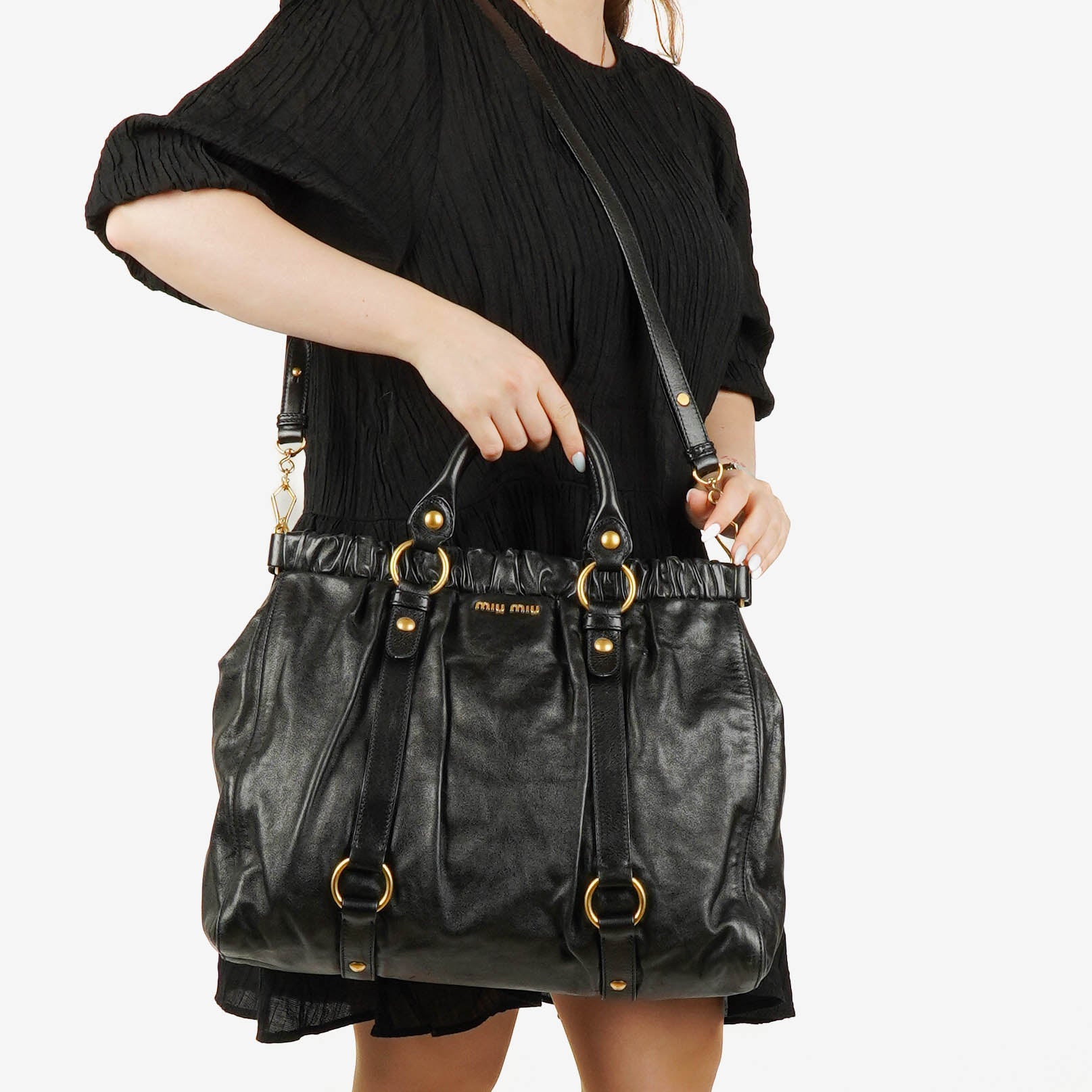 Sac satchel Miu Miu Vitello noir