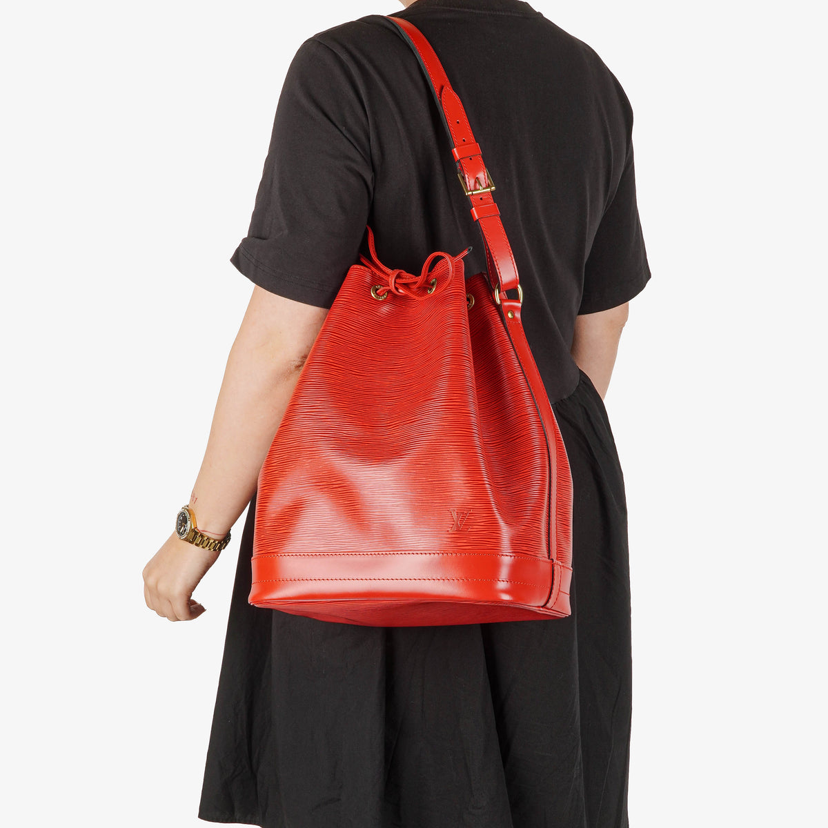 Louis Vuitton Noe Grande GM Red EPI Leather Shoulder Bag